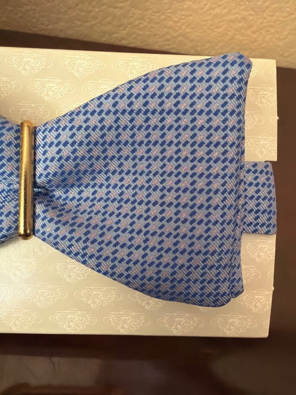 Vintage Tie Rack London Silk Bow Tie Blue Geometric Made England New in Box - Picture 7 of 10